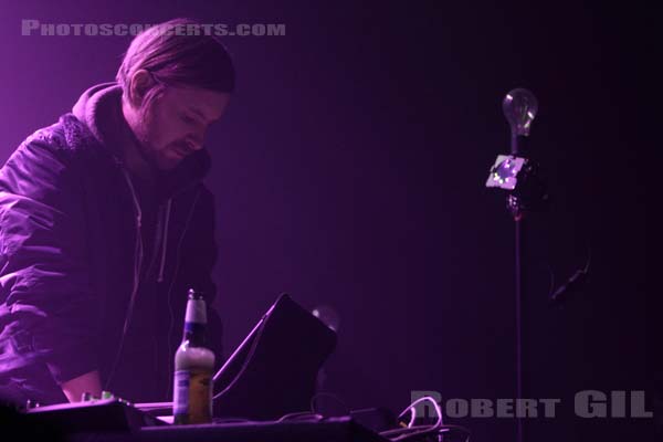 BLANCK MASS - 2013-02-27 - PARIS - Zenith - 